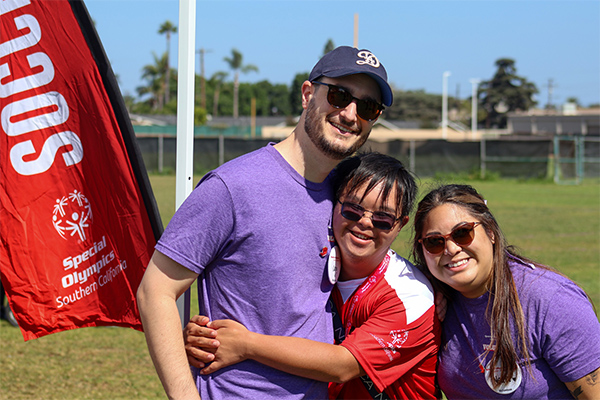 SOSC athlete and volunteers