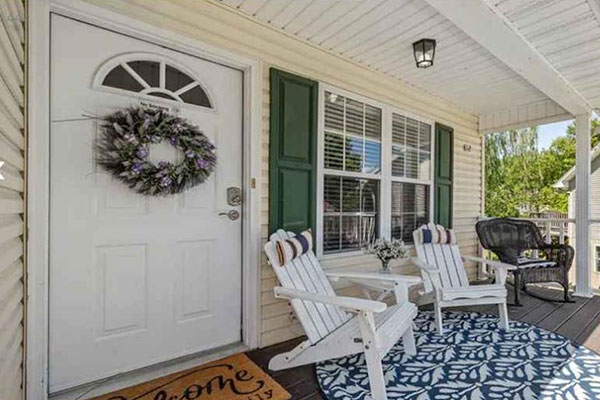 Smoky Mountain Heart of a Champion auction prize